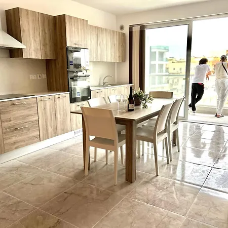 St Julians Brand New Apartments Is-Swieqi Exterior photo