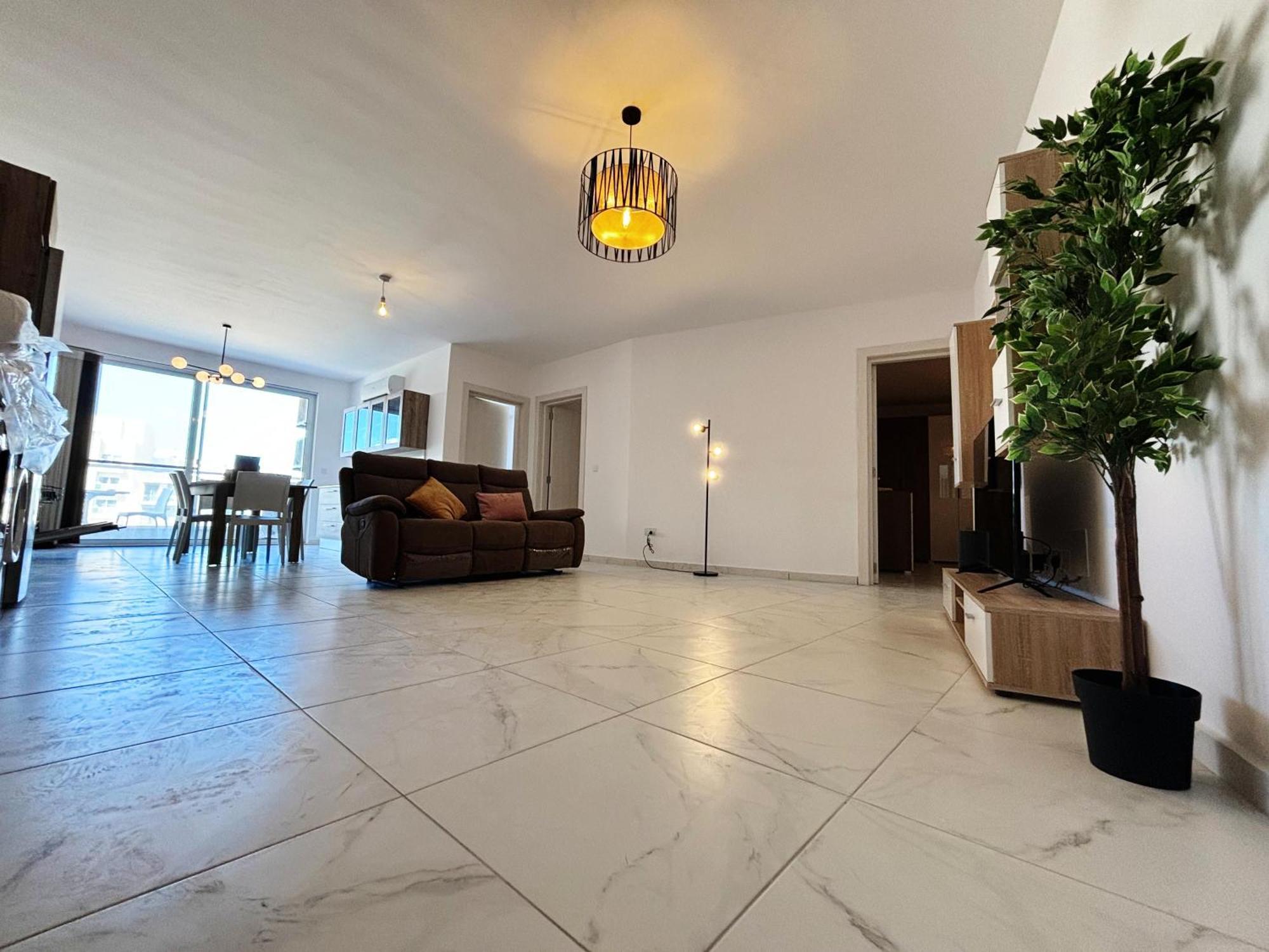 St Julians Brand New Apartment Is-Swieqi