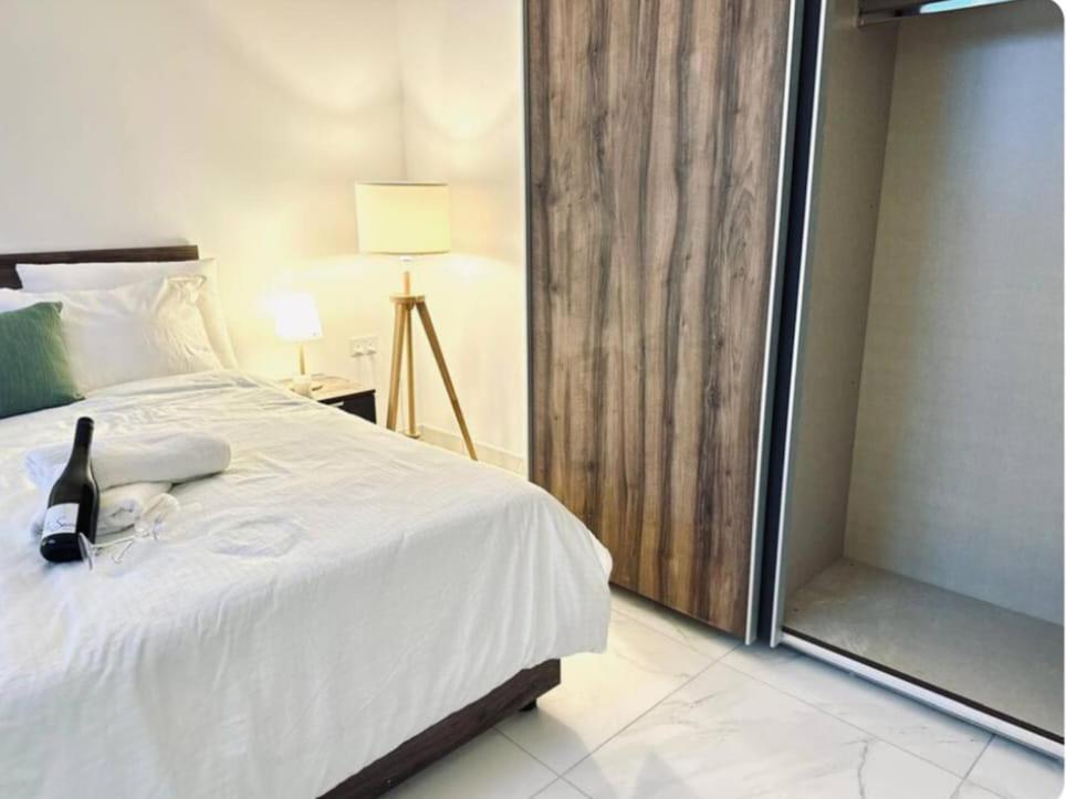 St Julians Brand New Is-Swieqi